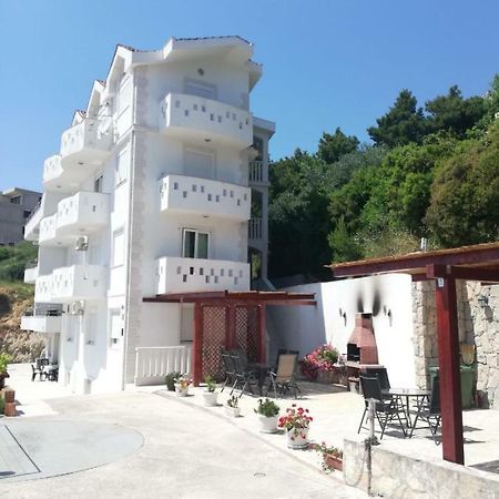Apartments Malou Башка-Вода Екстер'єр фото