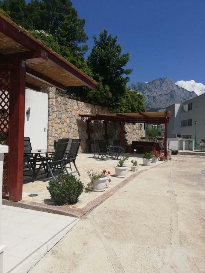 Apartments Malou Башка-Вода Екстер'єр фото