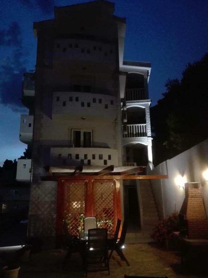 Apartments Malou Башка-Вода Екстер'єр фото
